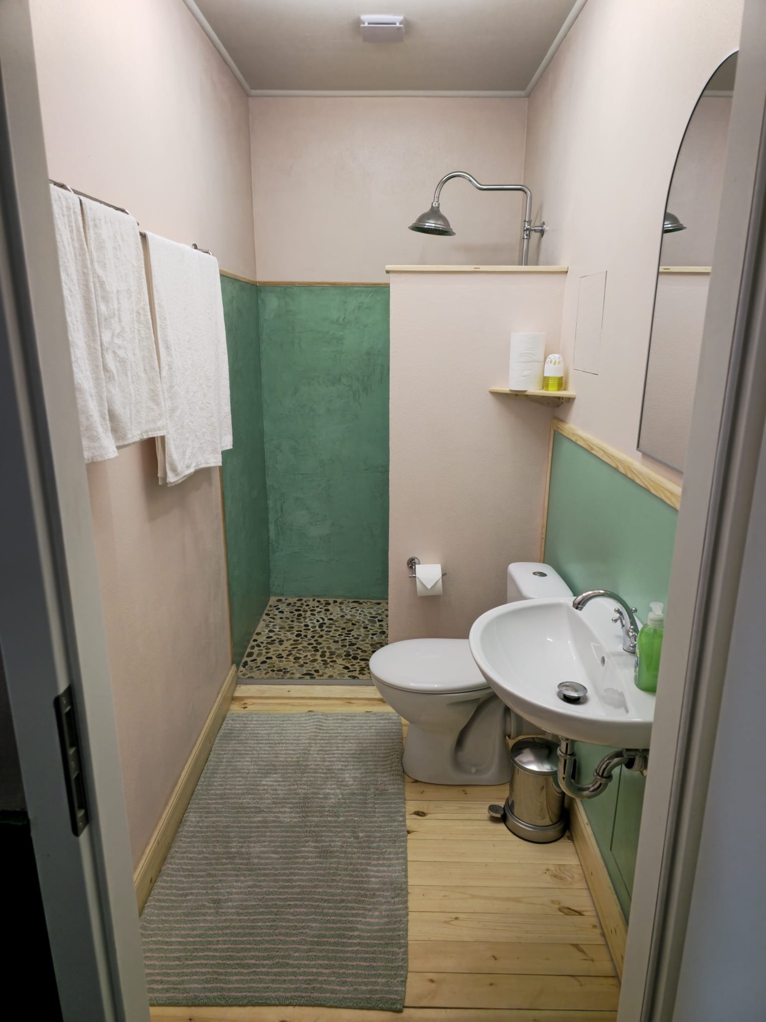 Zimmer 1, Ansicht 4